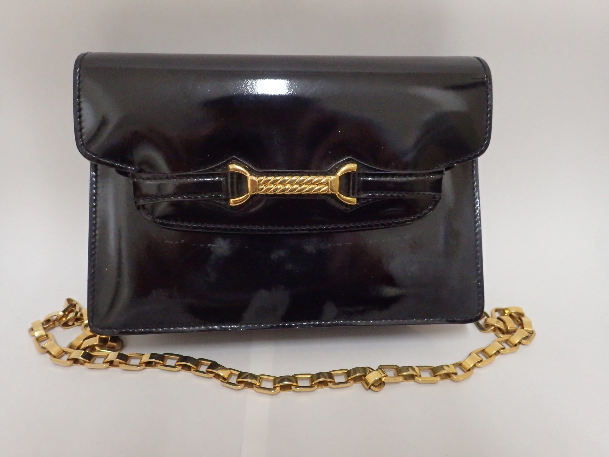 遺品整理　京都　高価買取　安心　親切　老舗　信頼　伏見区　右京区　左京区　上京区　宇治　山科　八幡　久御山　京田辺　滋賀　奈良　大阪　和歌山