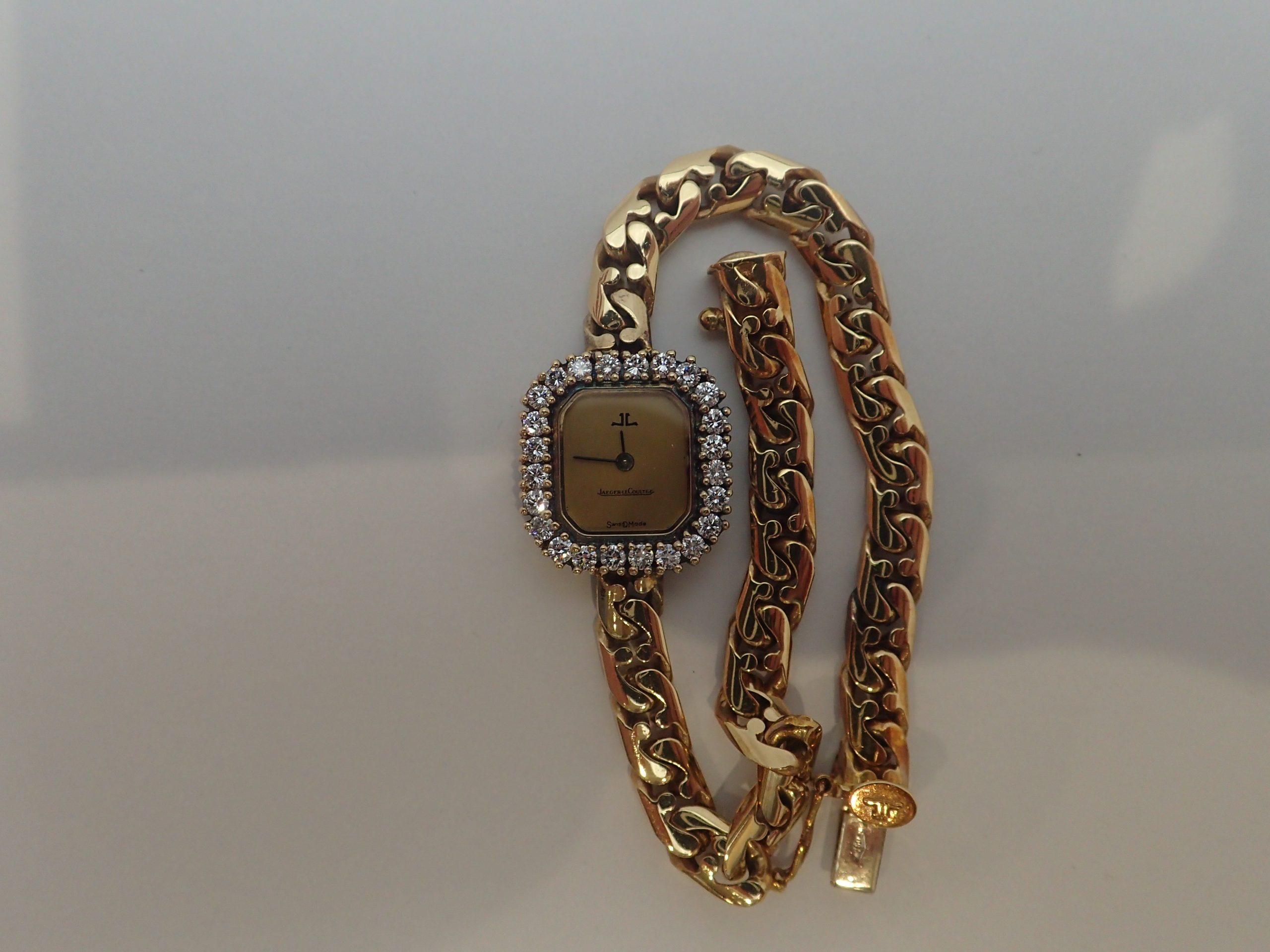 遺品整理　京都　高価買取　安心　親切　老舗　信頼　伏見区　右京区　左京区　上京区　宇治　山科　八幡　久御山　京田辺　滋賀　奈良　大阪　和歌山